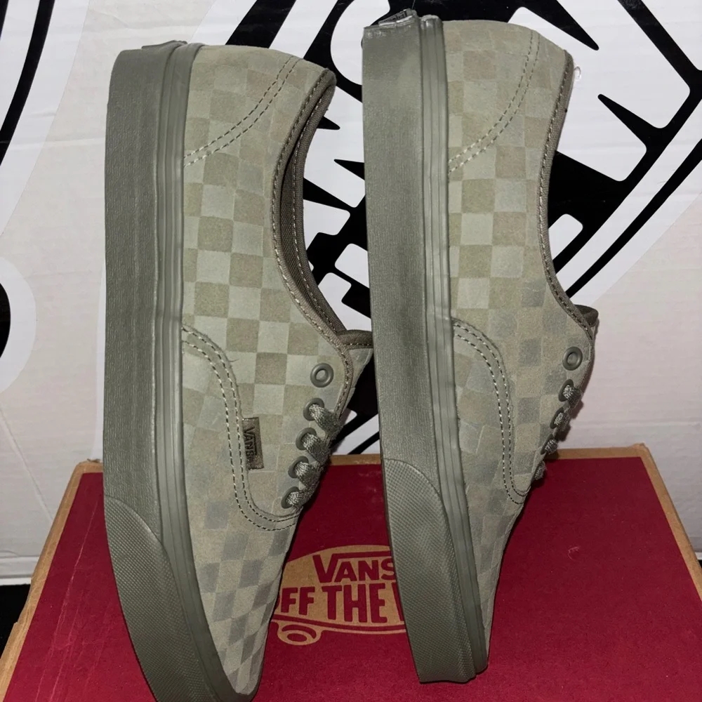 Vans Authentic sz 9.5 Men’s 11.0 Women’s - Picture 6 of 12